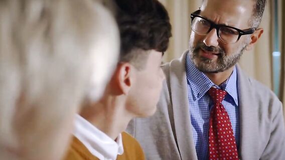 Папа с мамой просят пасынка помочь зачать ребенка